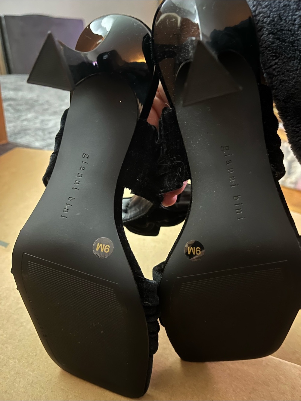 Gianni Bini Black Velvet Double-Bow Heels, Size 9, New - Picture 5 of 7